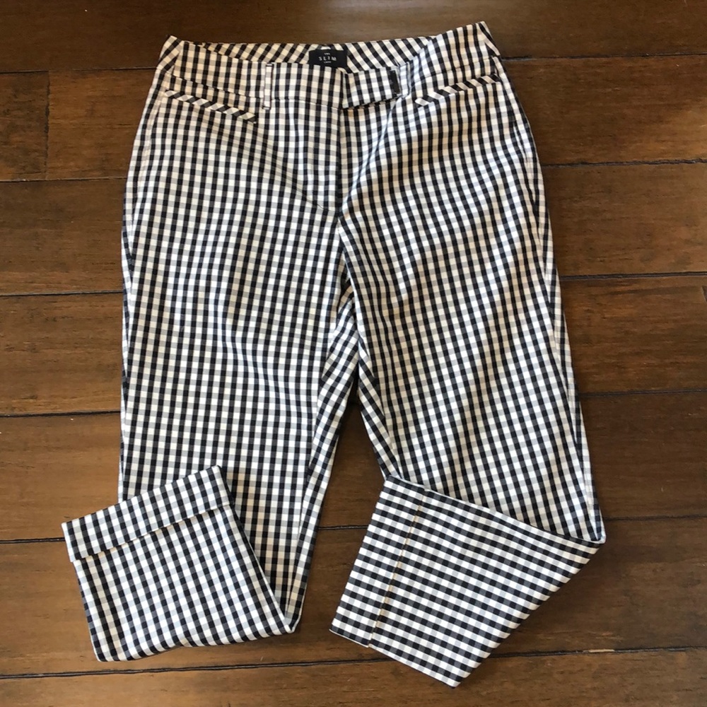 White House Black Market Slim Crop Pants